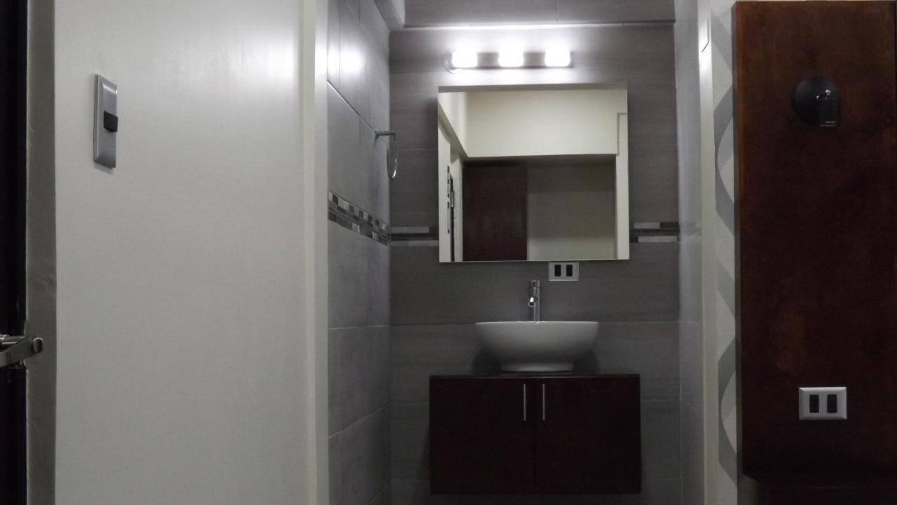 Hotel Mision 11 Tijuana Buitenkant foto